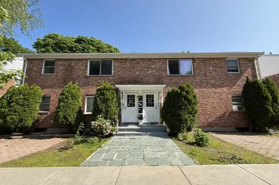 43 Aldrich Rd #B