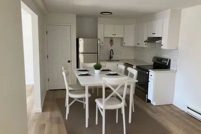 31 Vine St #22
