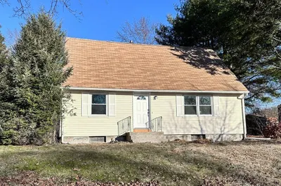 89 Sparrow Dr 1