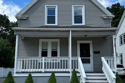 427 Central St