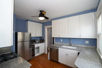 42 Lourdes Ave #1