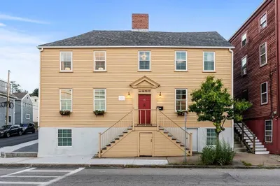 151 Merrimac St 1