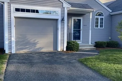 905 Village Lane #905