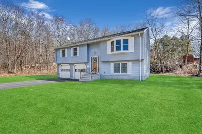 73 Amiott St 1