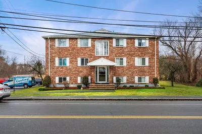 62 Purchase St #C5