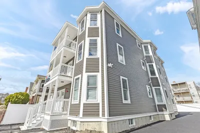 64 Clarkwood St #1