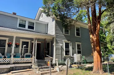 52 Middlefield Rd