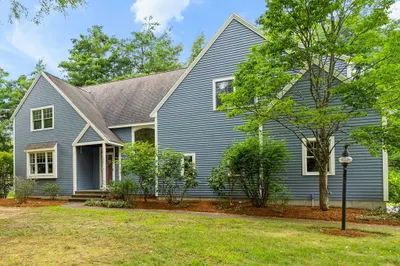 136 Davis Road 1