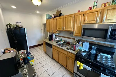 435 Walnut Ave #8 1