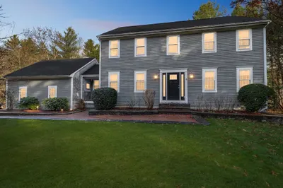 8 Shannon Ln 1