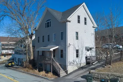 10 A-c River Street 1