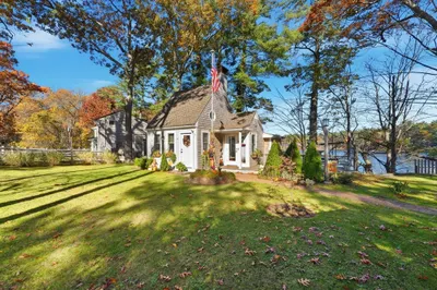 44 Oak Pl 1