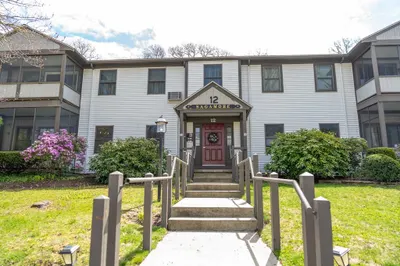 14 Harold St #12B