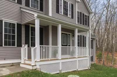 31 Oriole Dr