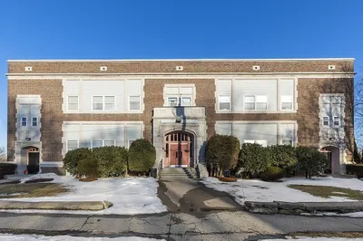 21 Middlesex Ave #203