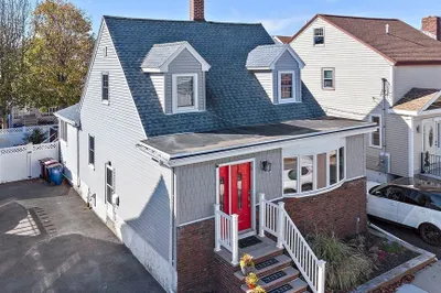 53 Lancaster Ave