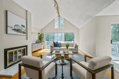 30 Lochstead Drive 1