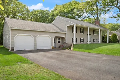 112 Stoddard Dr