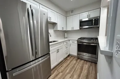 17 Bowdoin St #1B 1