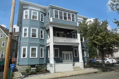 17 Ames St #1