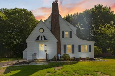 39 Carrlyn Rd 1