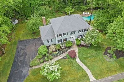 11 Peters Ln 1