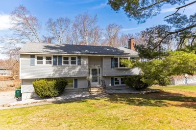 5 Dolan Rd