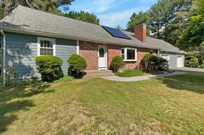 8 Brookside Cir 1
