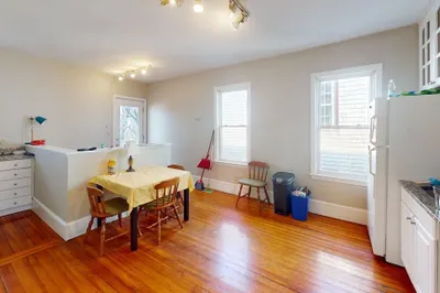8 Olmstead St #3