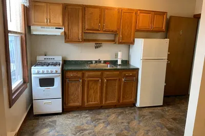 29 Commercial St #6 1