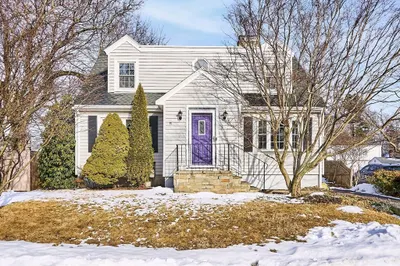 5 Acushnet Ave 1