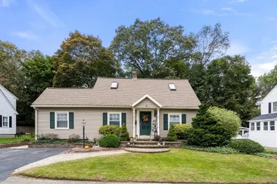 6 Bryn Mawr Ave