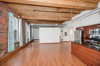 130 John St #214