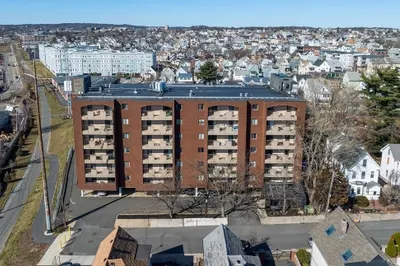 39 Parlin St #206