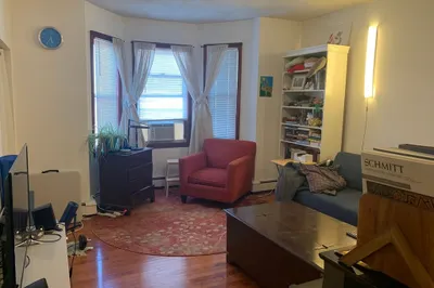 63 Webster Ave #2