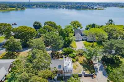 9 River Drive 1