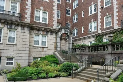 5 Arlington Street #23