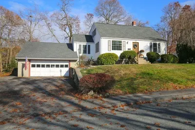 113 Benjamin Rd