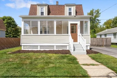 265 Pleasant St