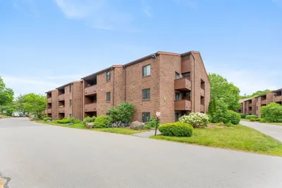 15 Davis Rd #B1 1