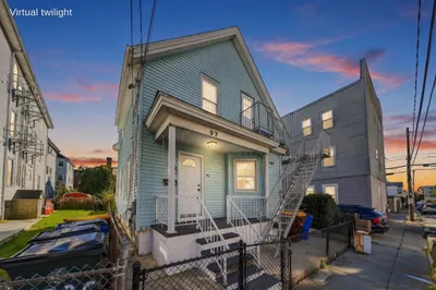 97 Canonicus St 1