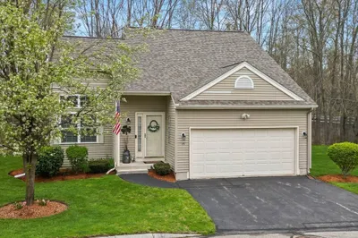 15 Vineyard Ln #15 1