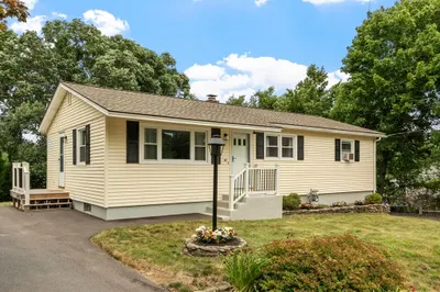 48 Anthony Rd