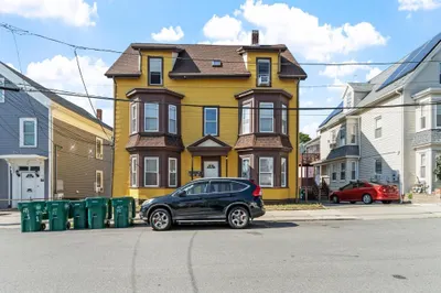 107 Hollingsworth St 1