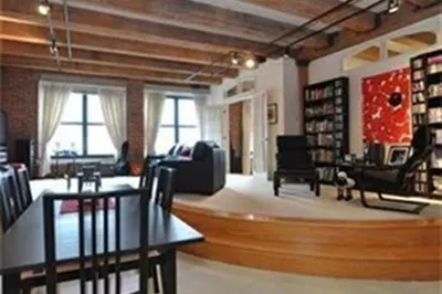 33 Sleeper St - #304