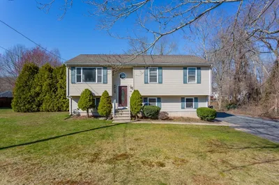 128 Old Westport Rd 1
