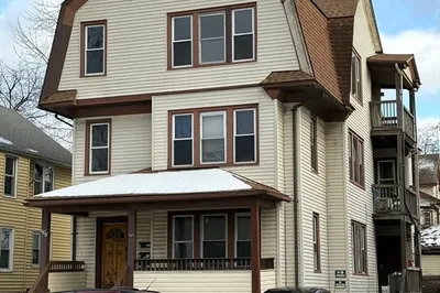 797 Carew St 1