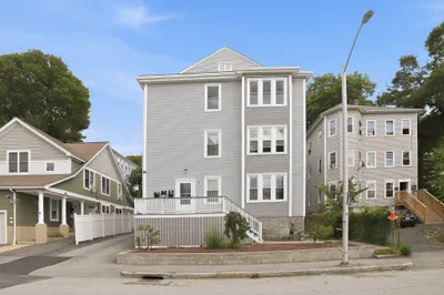 8 Hooper St #3 1