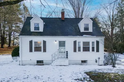 403 Central Street 1