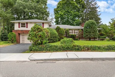 253 Linden St
